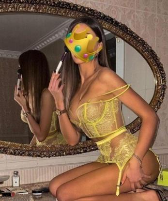 Сладкая стройная кошечка готова раскрепостить твои фантазии. Приятная, общительная, сниму все твои стресс и усталость. Ласковые объятия и незабываемые ощущения гарантированы! 4436, 19 лет