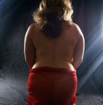 Экзотическая красотка с аппетитной фигурой приглашает познать настоящее блаженство. Я знаю, чего хочешь ты, и готова предложить это тебе. Звони, не стесняйся! 7368, 35 лет